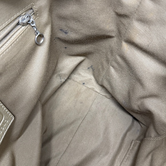 Coach F12343 Ivory and Gold Leather Bag - Picture 13 of 16